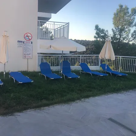 Akamas Throne Apartament *