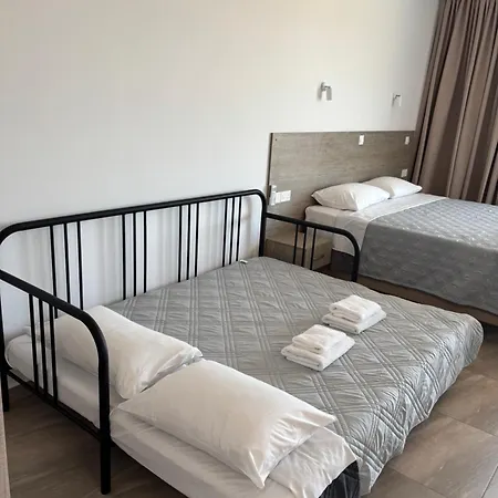 Apartament Akamas Throne *