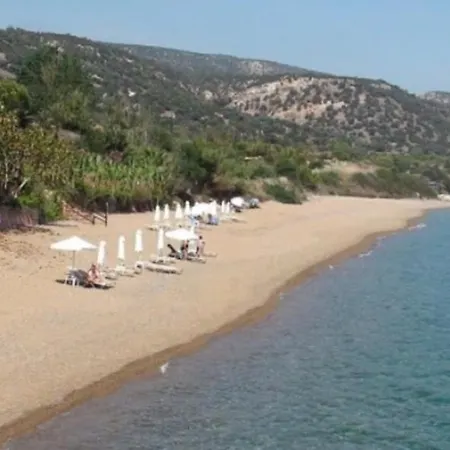 Apartamento Akamas Throne