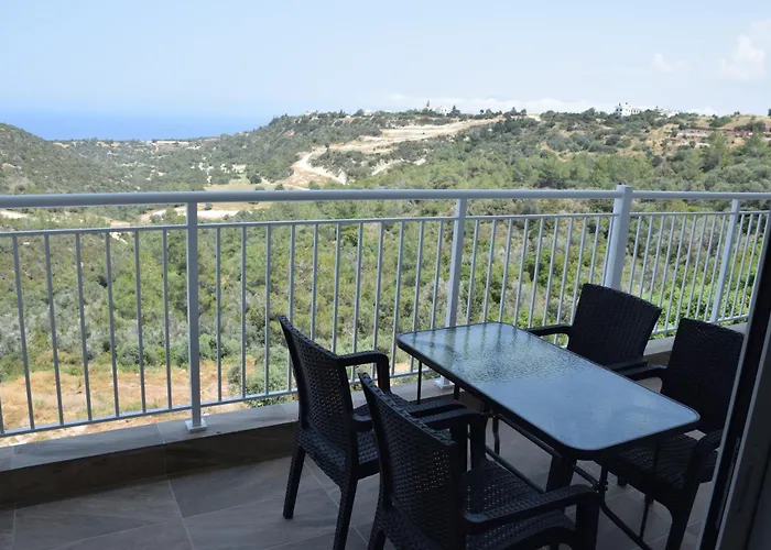 Akamas Throne Appartement *