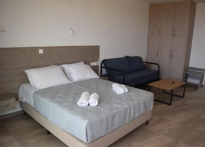 Akamas Throne * Neo Chorio