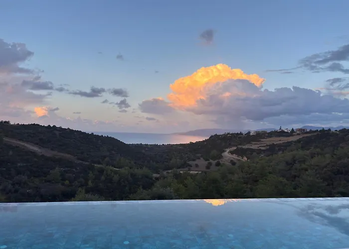 Апартаменты Akamas Throne *